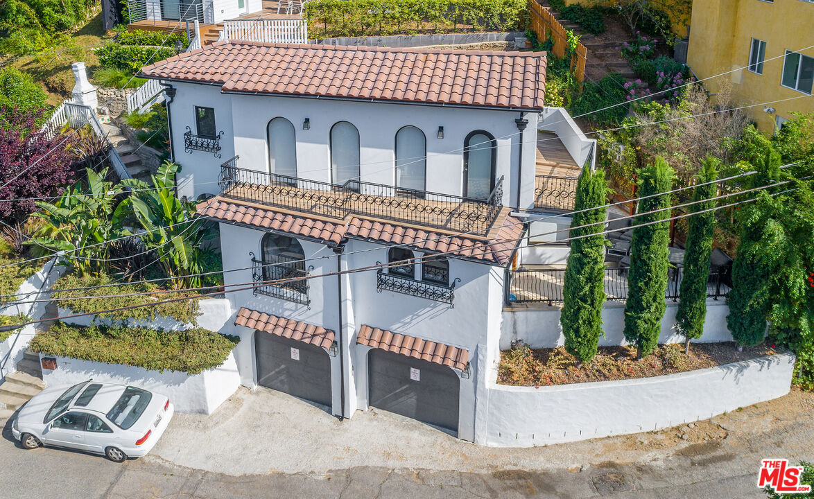 8210   Gould Ave  Los Angeles CA 90046 photo