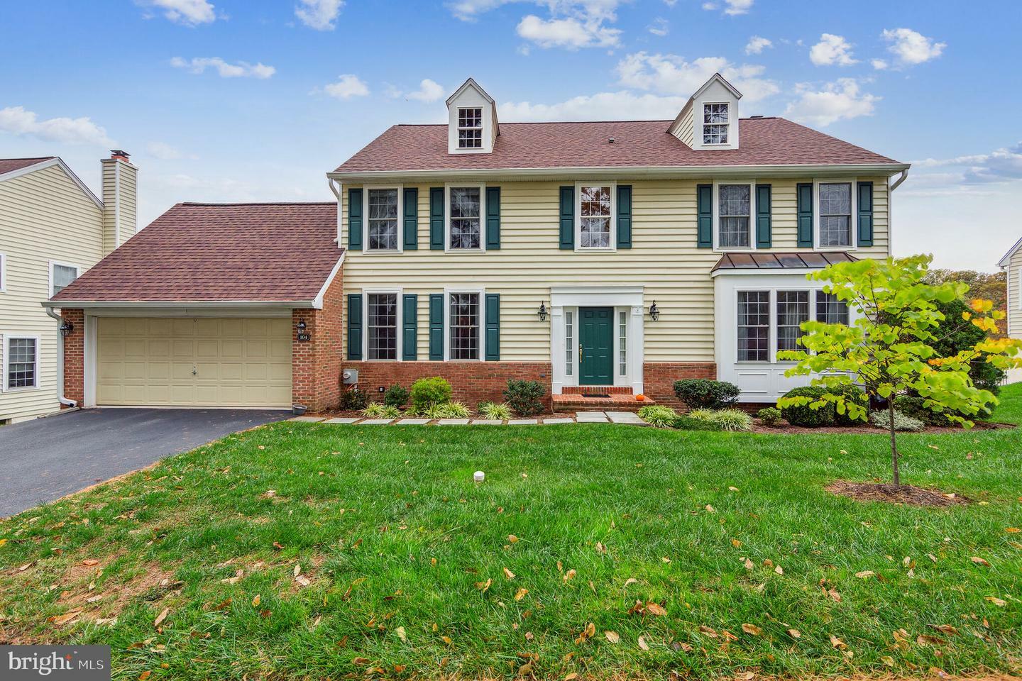 Property Photo: 104 Sackville Mills Lane PA 19086