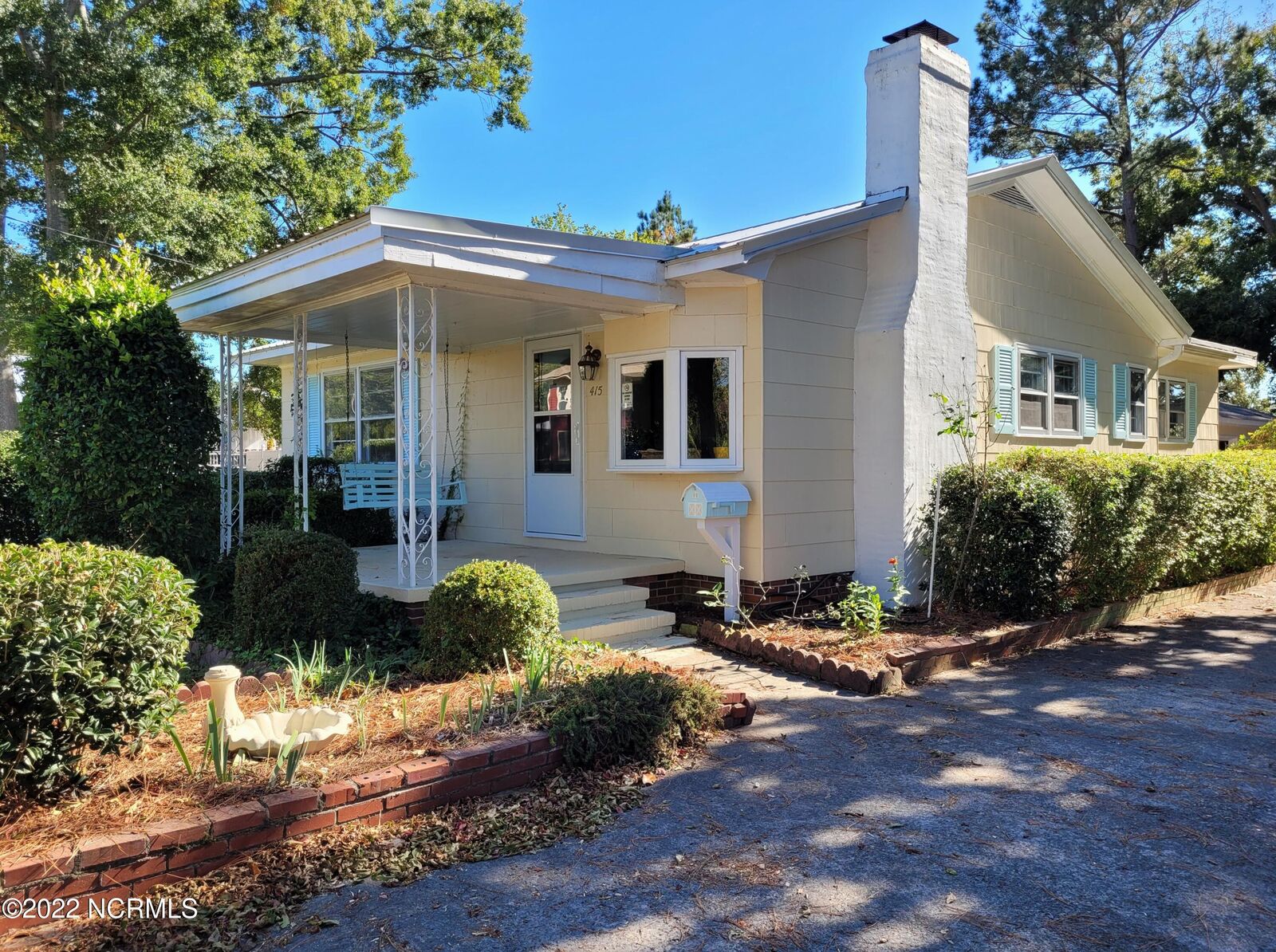 Property Photo:  415 E 5th Street  NC 27889 