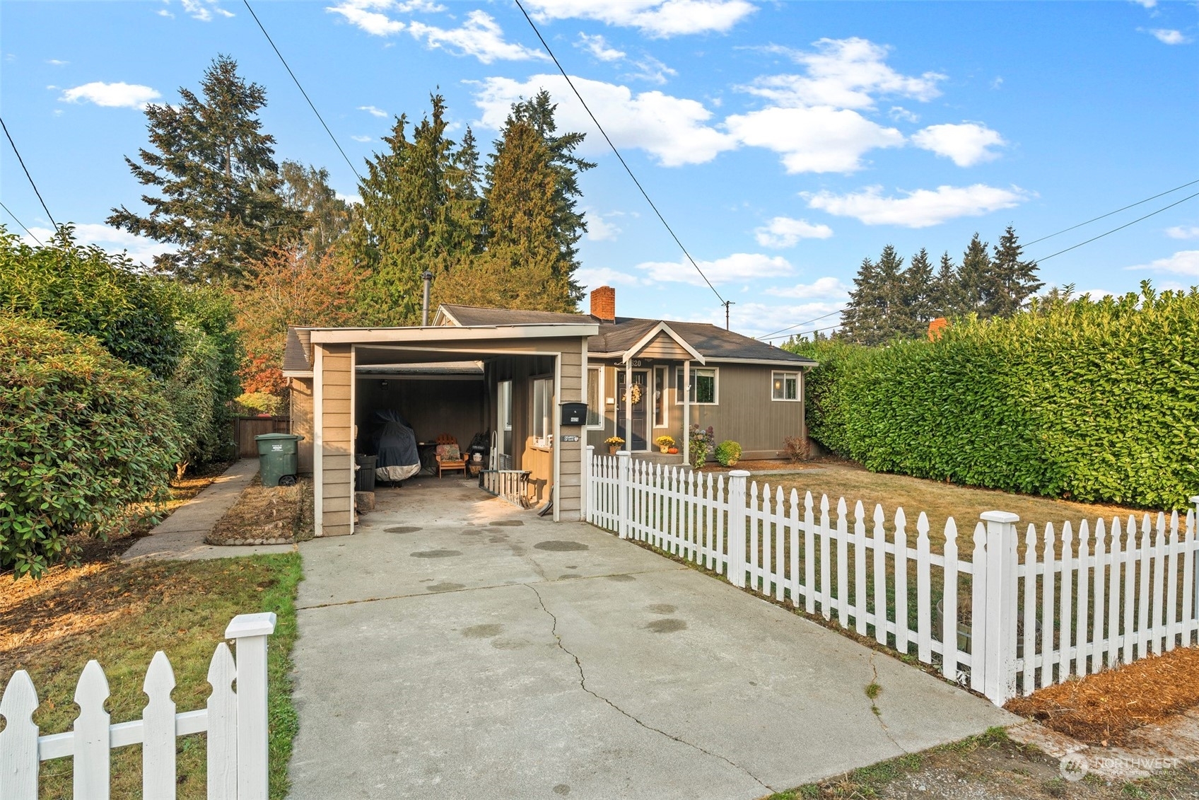 Property Photo:  4620 College Avenue  WA 98203 