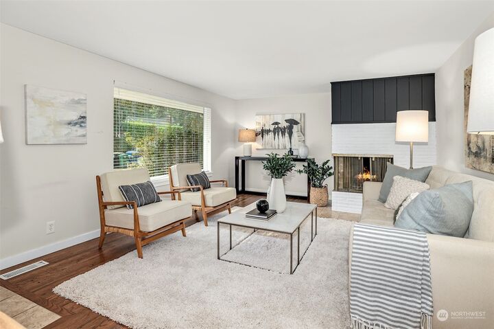 Property Photo: 3842 NE 89th Street WA 98115