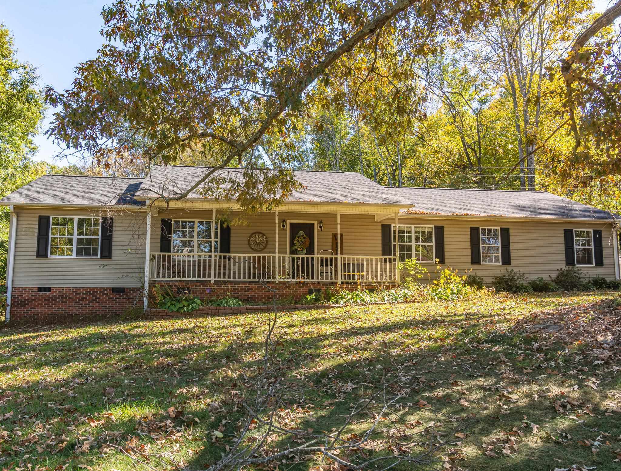 Property Photo:  665 Berry Shoals Rd  SC 29334 