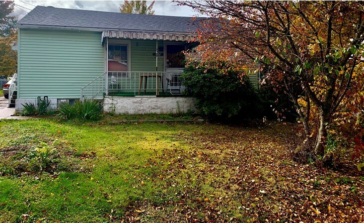 Property Photo:  1270 6th St  PA 15692 