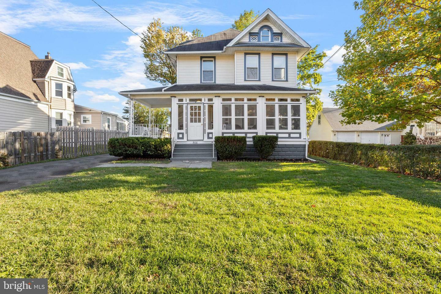 Property Photo: 906 Collings Avenue NJ 08107
