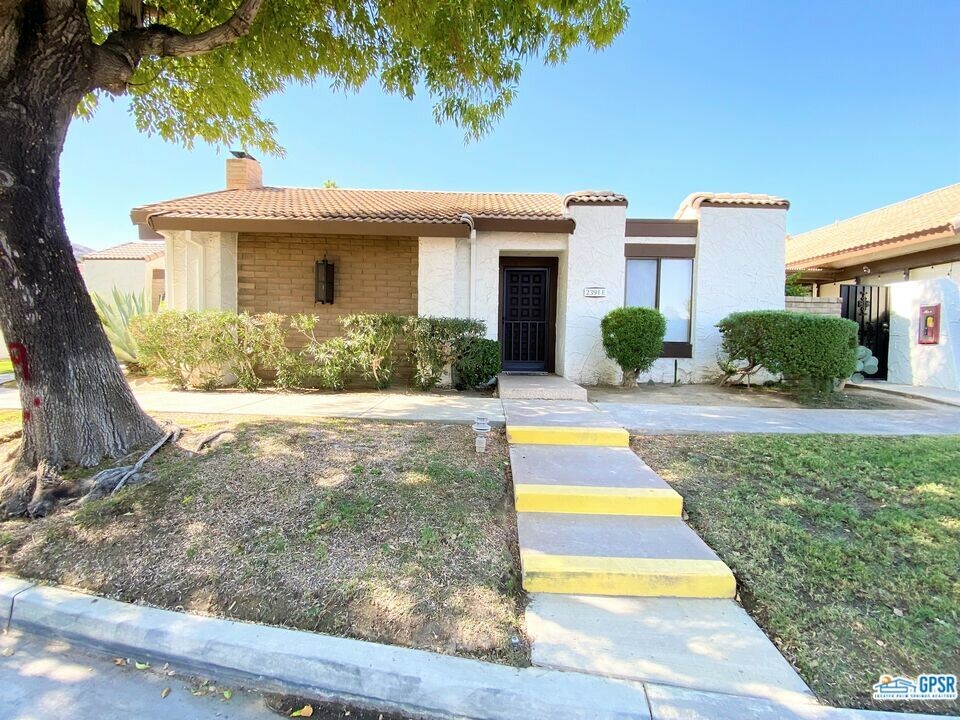 Property Photo:  2391 W Miramonte Circle  CA 92264 