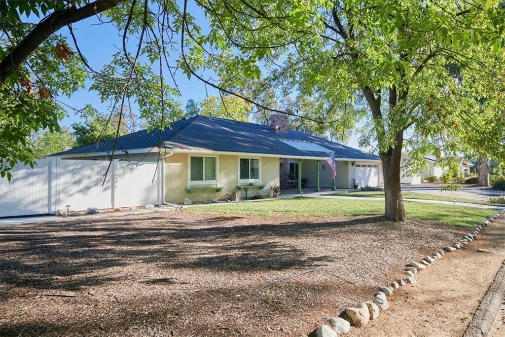 Property Photo: 28950 Tulita Lane CA 92584