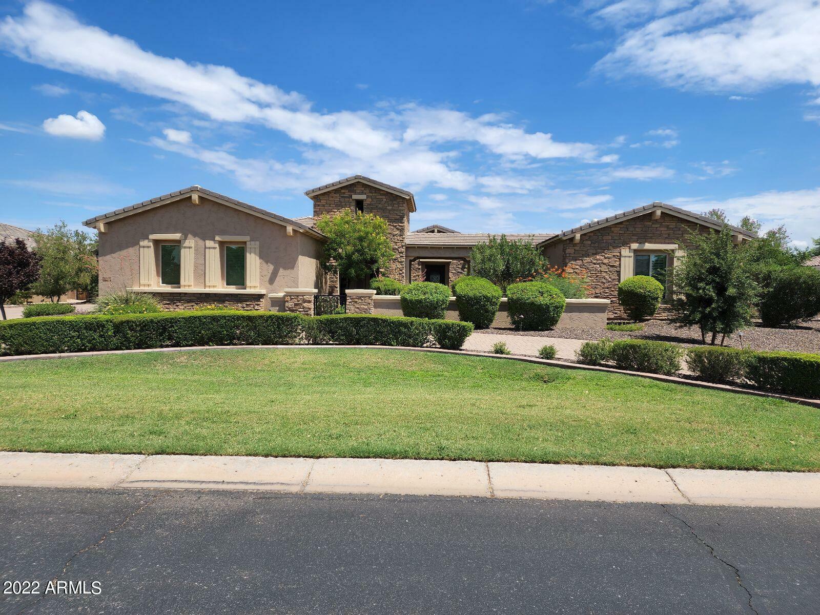 Property Photo: 3032 E Fruitvale Avenue AZ 85297