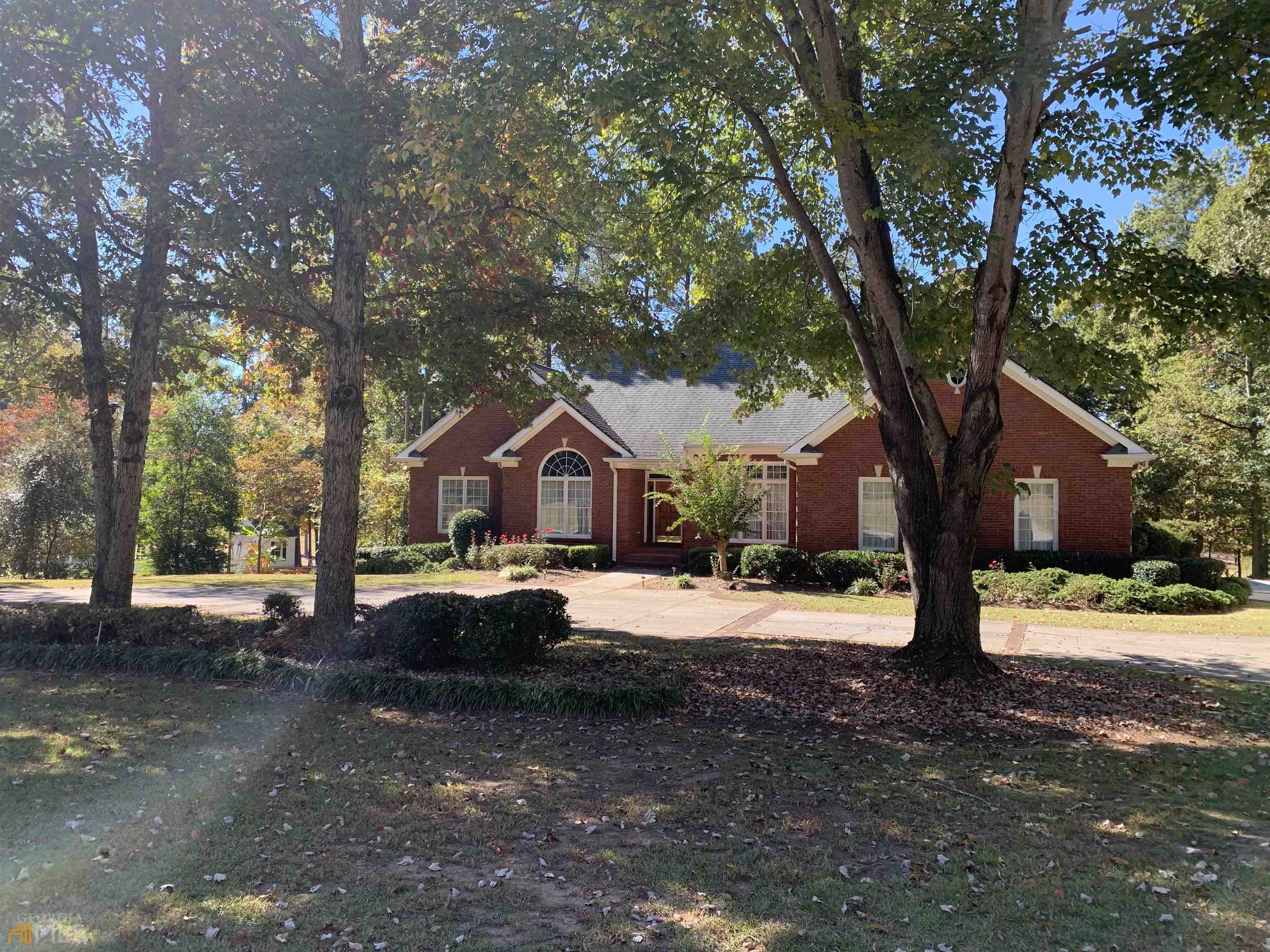 Property Photo:  8301 Greenview Drive  GA 30236 