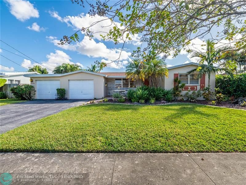 Property Photo:  5208 SW 92nd Ter  FL 33328 