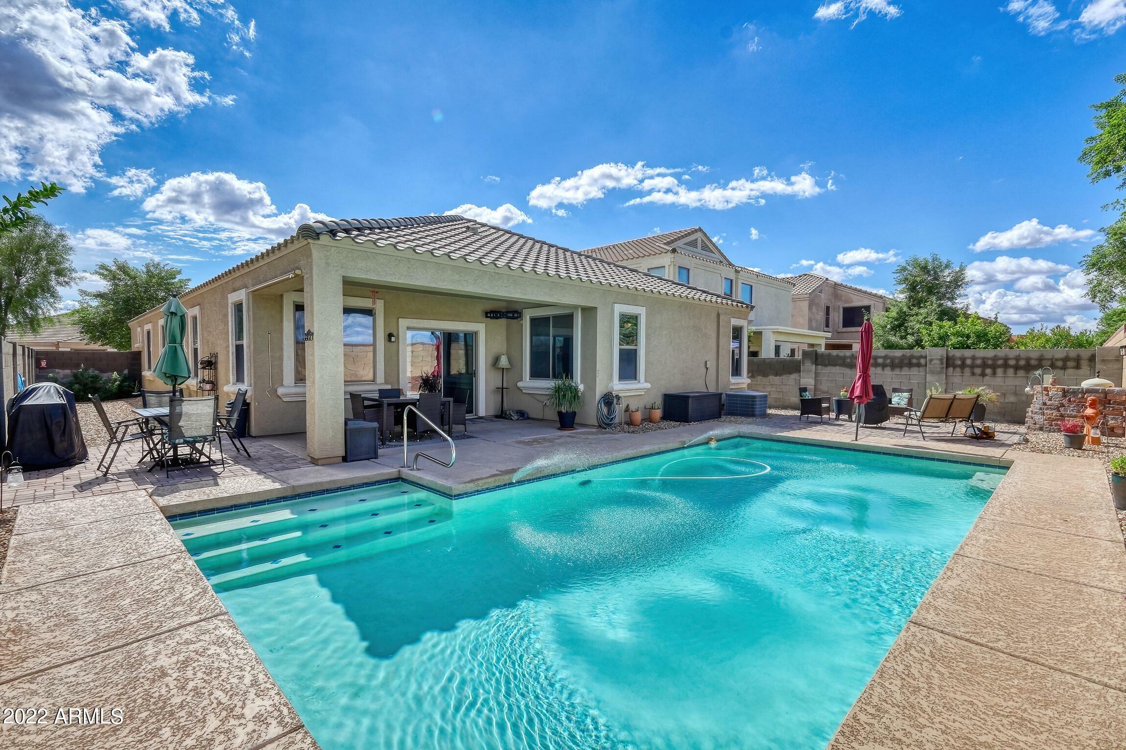 Property Photo: 9582 W Quail Avenue AZ 85382