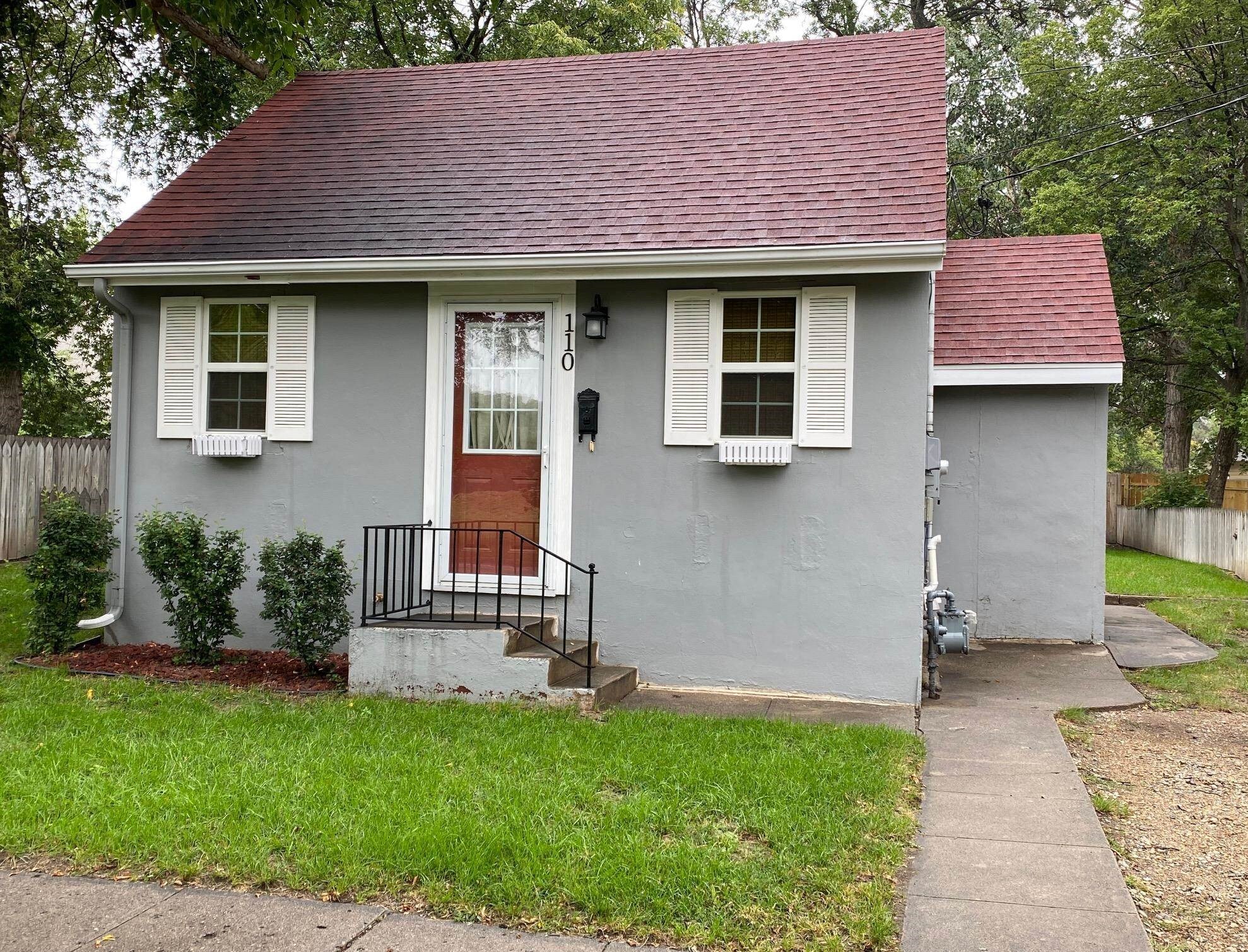 Property Photo:  110 10th St NW  ND 58703 