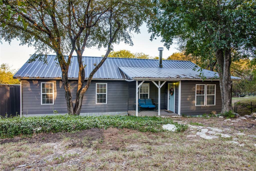 Property Photo:  116 N Mountain Ridge  TX 76035 