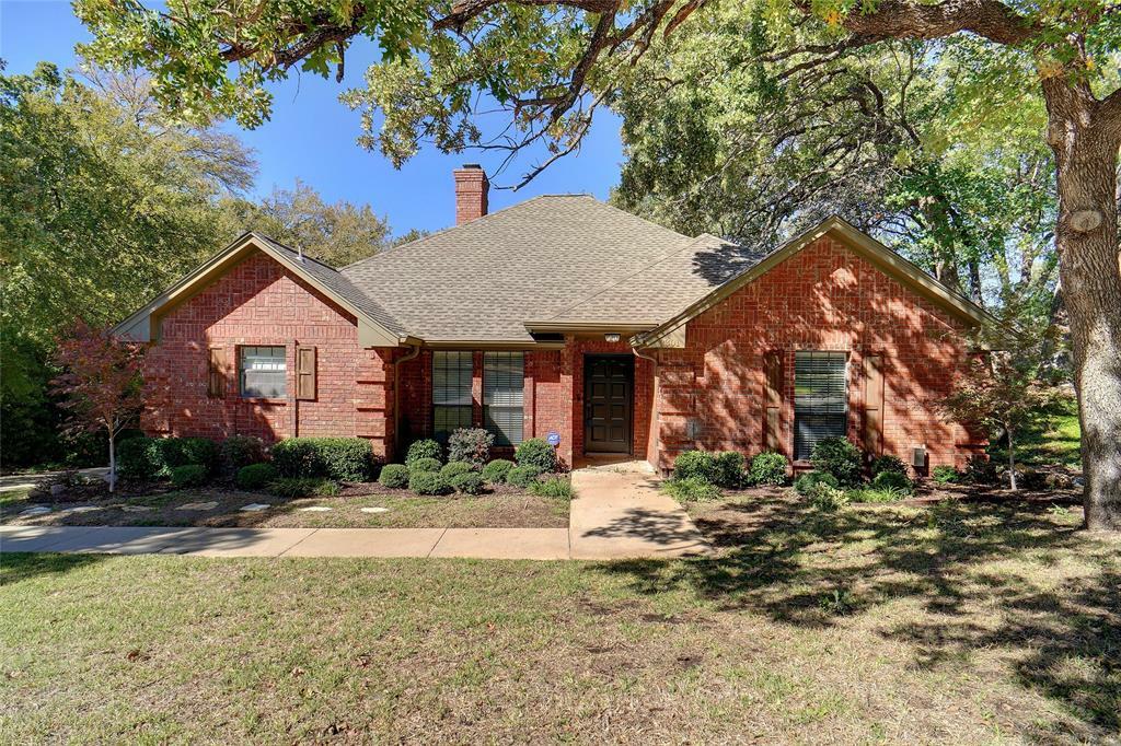 Property Photo:  2301 Ravinia Drive  TX 76012 