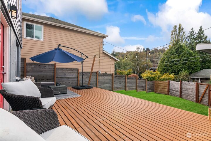 Property Photo:  6309 Delridge Way SW  WA 98106 