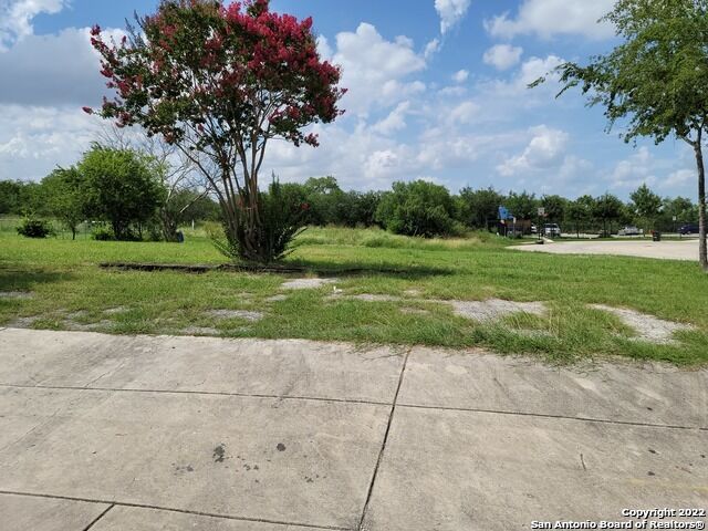 Property Photo: 2519 Hicks Ave TX 78210