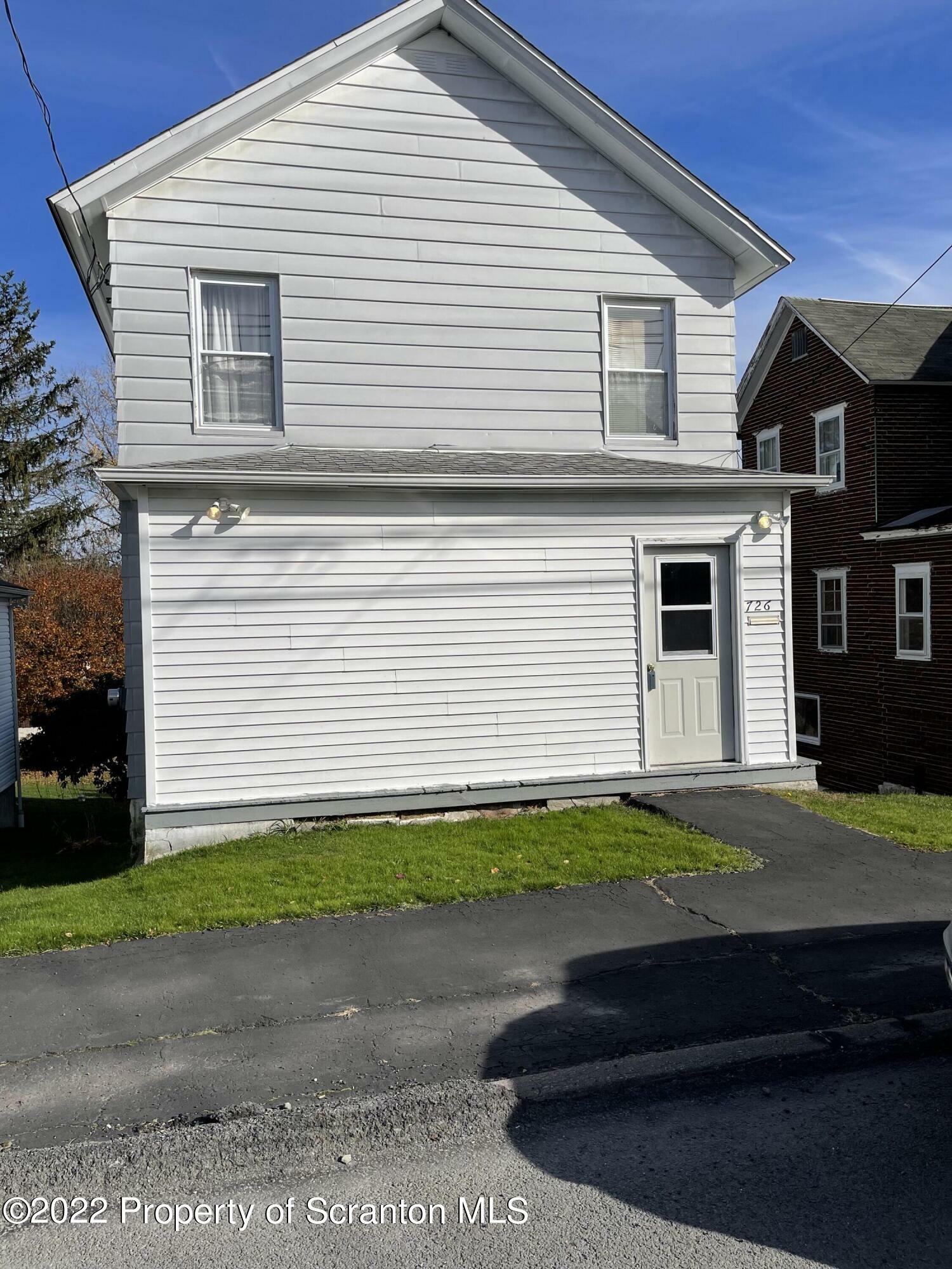 Property Photo:  722 726 Hudson  PA 18421 