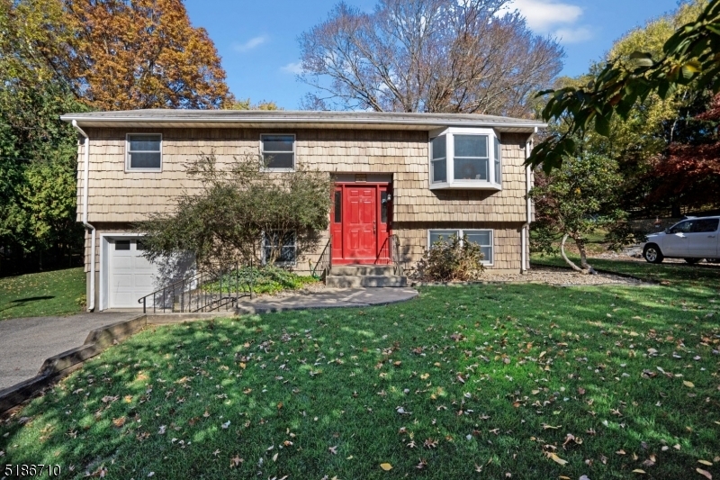 Property Photo:  43 Lakeview Ave  NJ 08809 