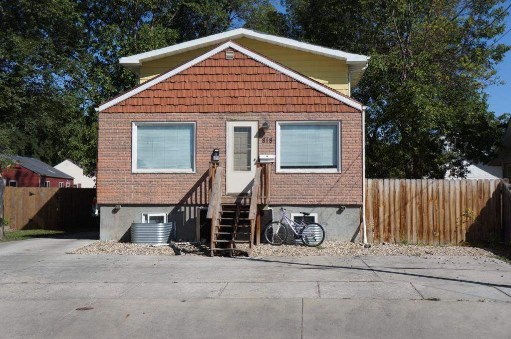 Property Photo:  818 NW 7th Ave  ND 58703 