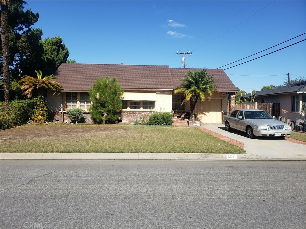 9211 Appleby Street  Downey CA 90240 photo