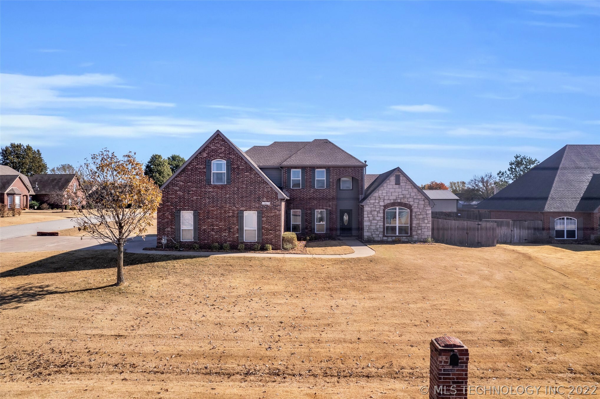 Property Photo: 10615 S 214th Avenue OK 74014