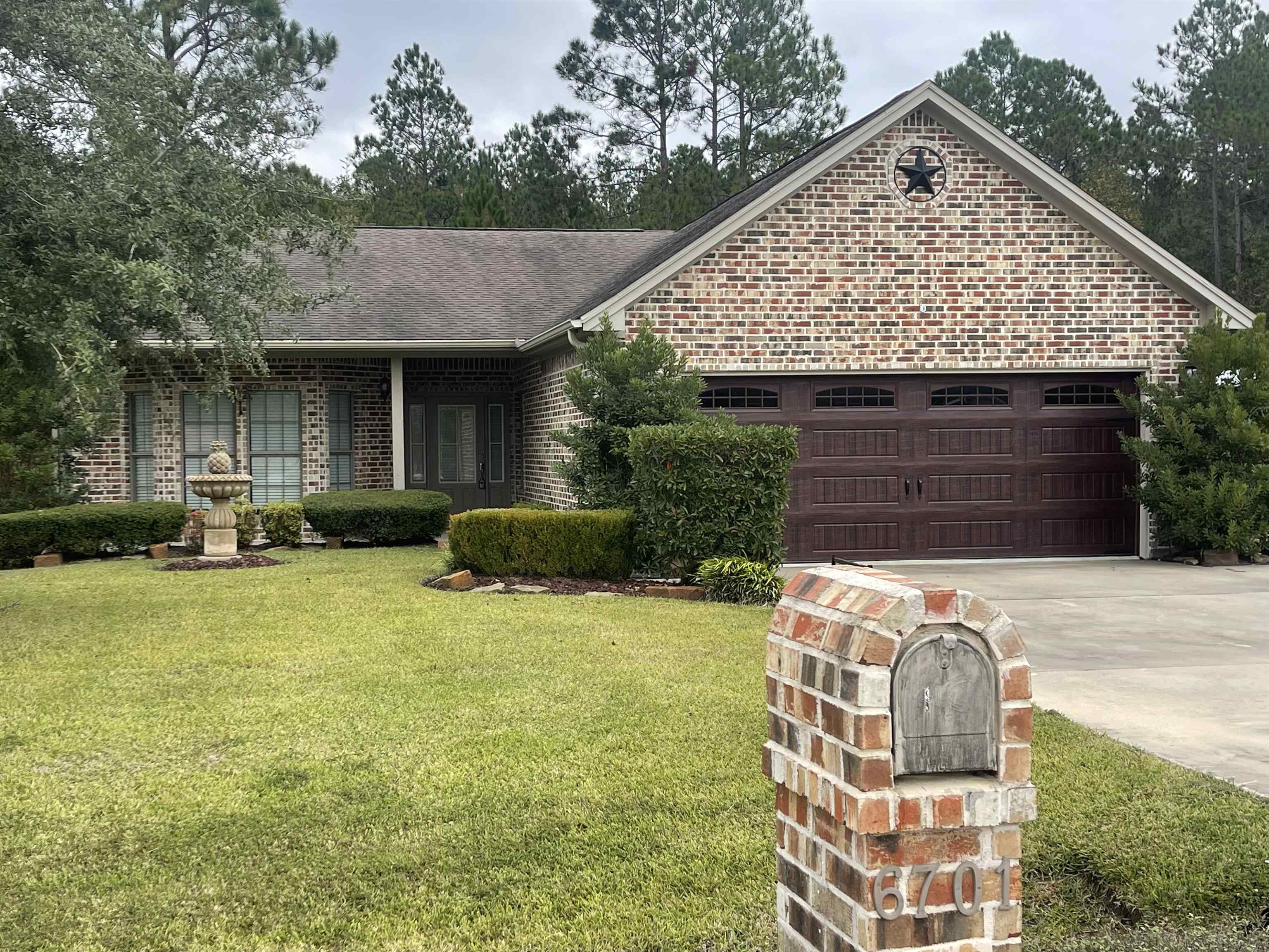 Property Photo:  6701 Wedgewood  TX 77657 