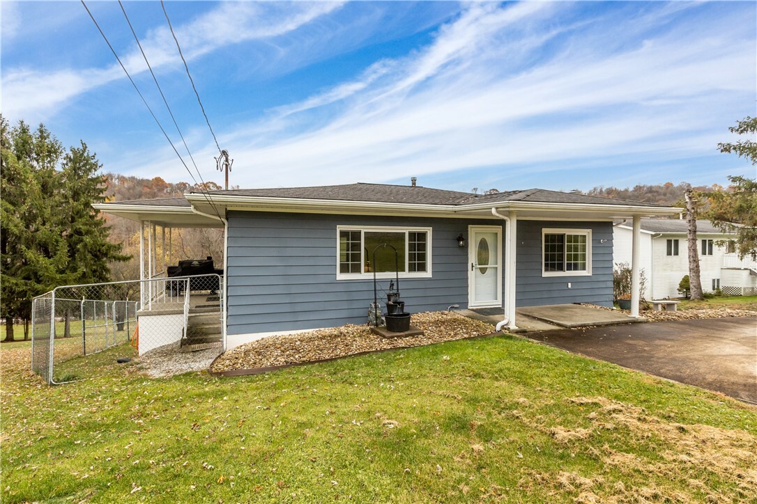 Property Photo:  1498 Route 136  PA 15301 