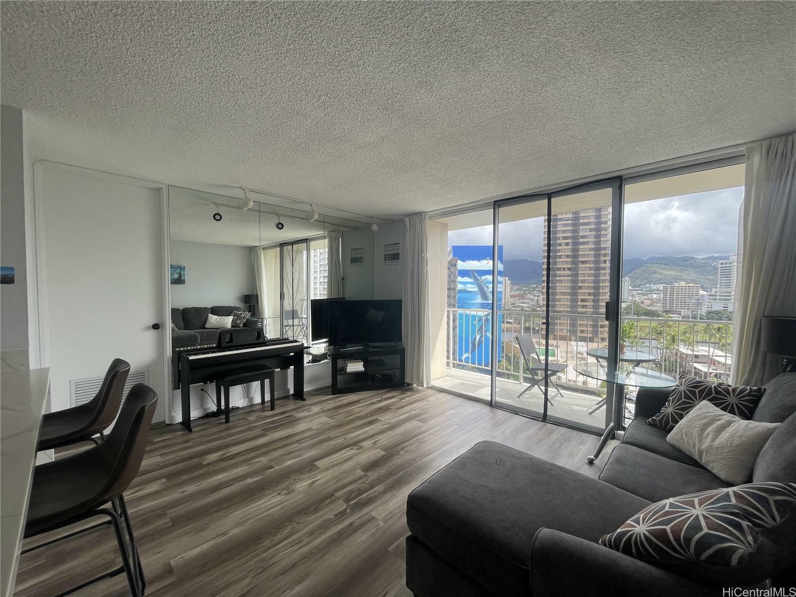 Property Photo:  1925 Kalakaua Avenue 1306  HI 96815 