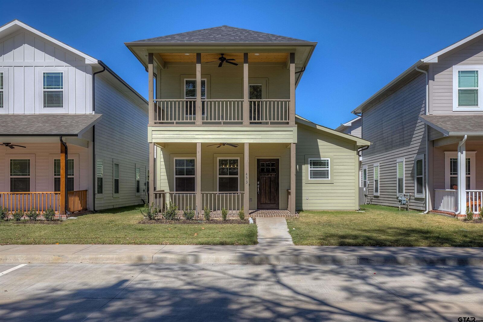 Property Photo:  433 Connally St  TX 75482 