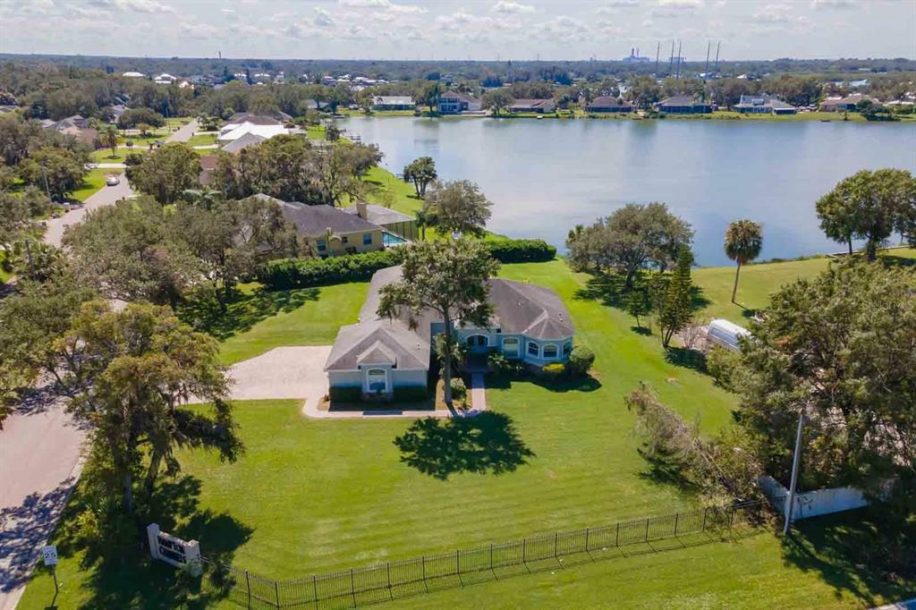 Property Photo:  8511 Riverview Drive  FL 33578 