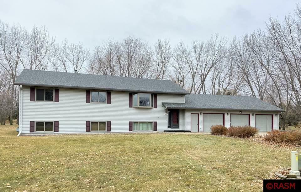 Property Photo:  255 Hensonshire Drive  MN 56001 