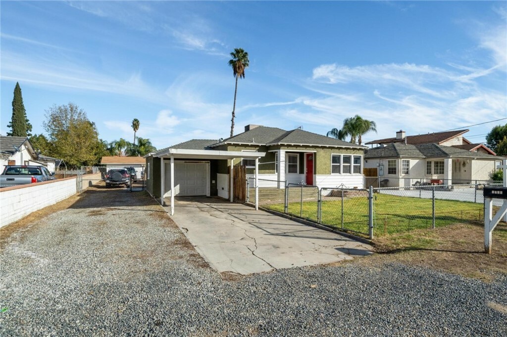 Property Photo:  6190 Stearns Street  CA 92504 