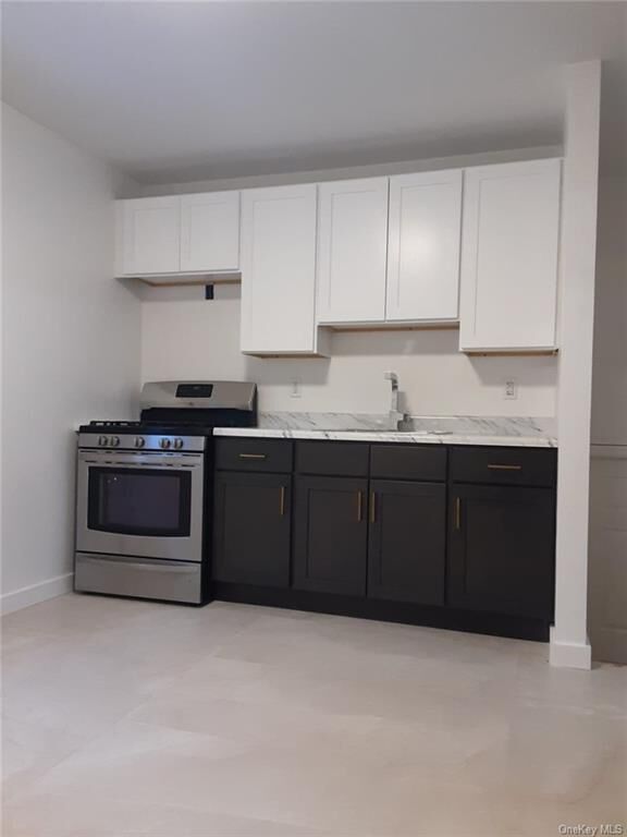 Property Photo:  538 High Street  NY 10950 