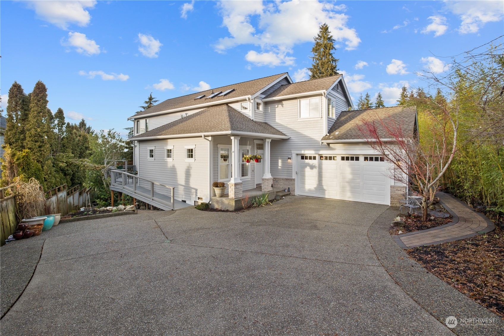 Property Photo:  7120 NE 153rd Place  WA 98028 