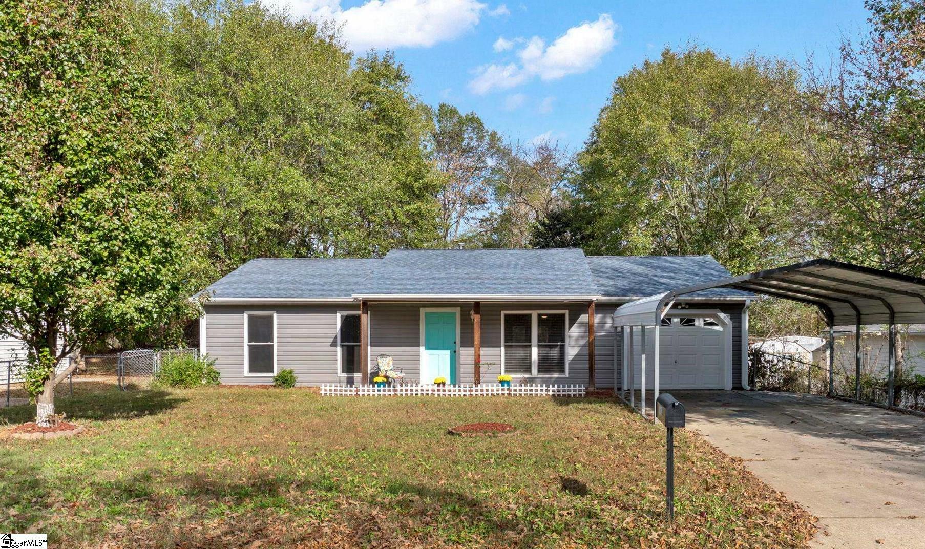 Property Photo:  113 Osmond Drive  SC 29687-3124 