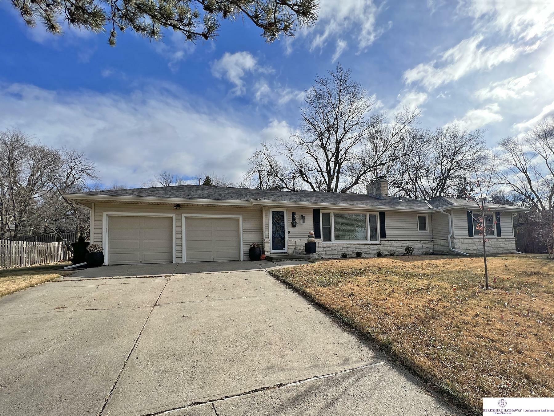 Property Photo: 1017 S 92 Street NE 68114