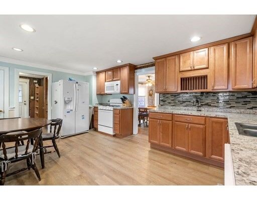 Property Photo: 185 Hope Ave MA 01603