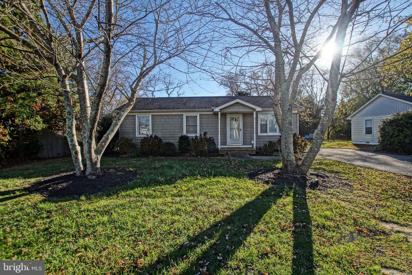 Property Photo: 110 Strawberry Way DE 19971