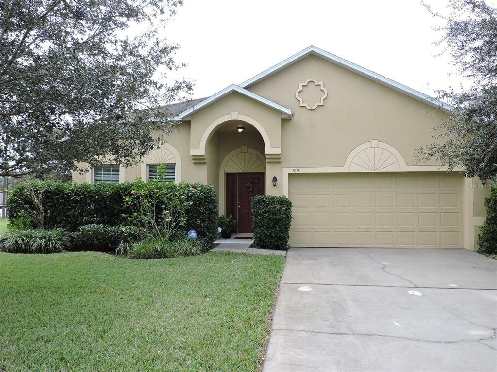 Property Photo:  1013 Evans Loop  FL 33853 