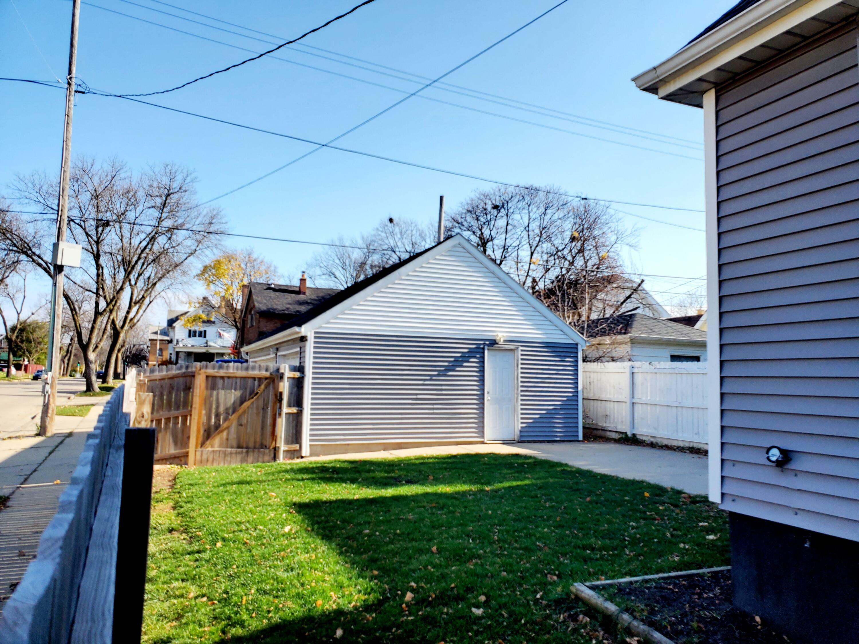 Property Photo:  1500 S 78th St  WI 53214 