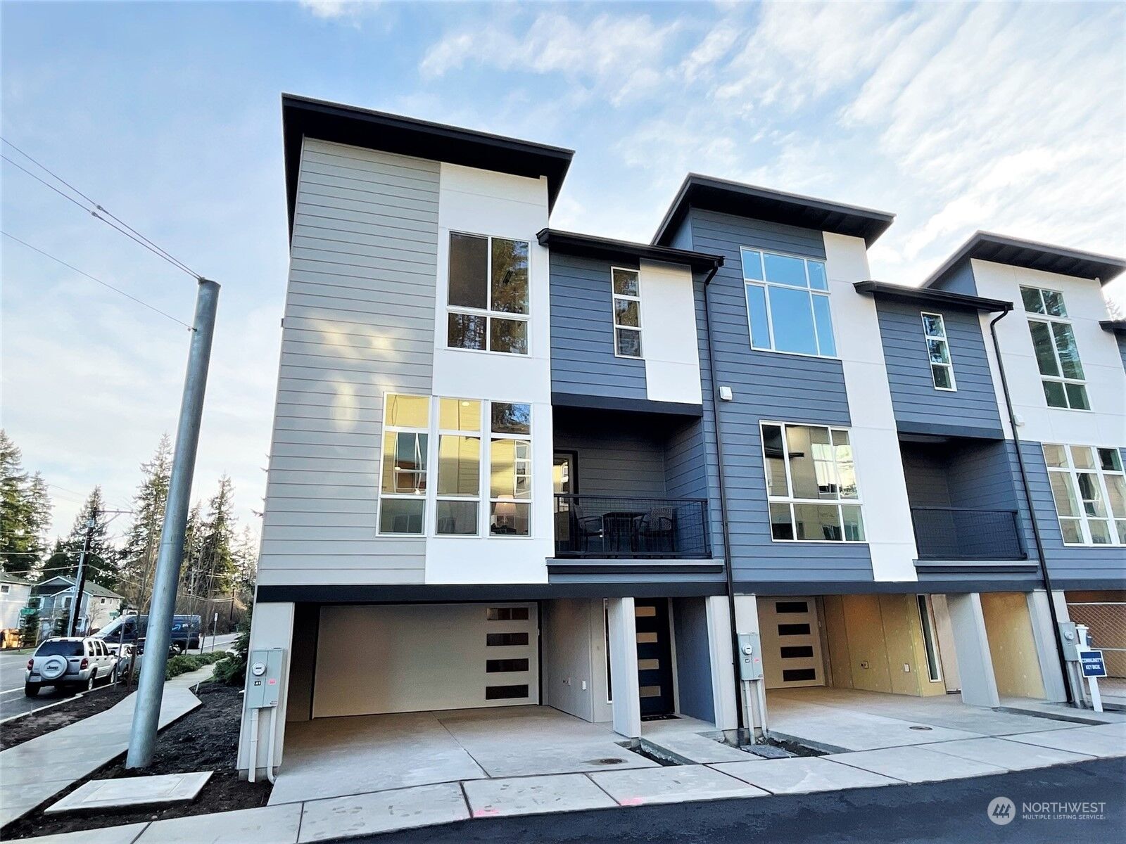 Property Photo:  13710 Ash Way A3  WA 98204 