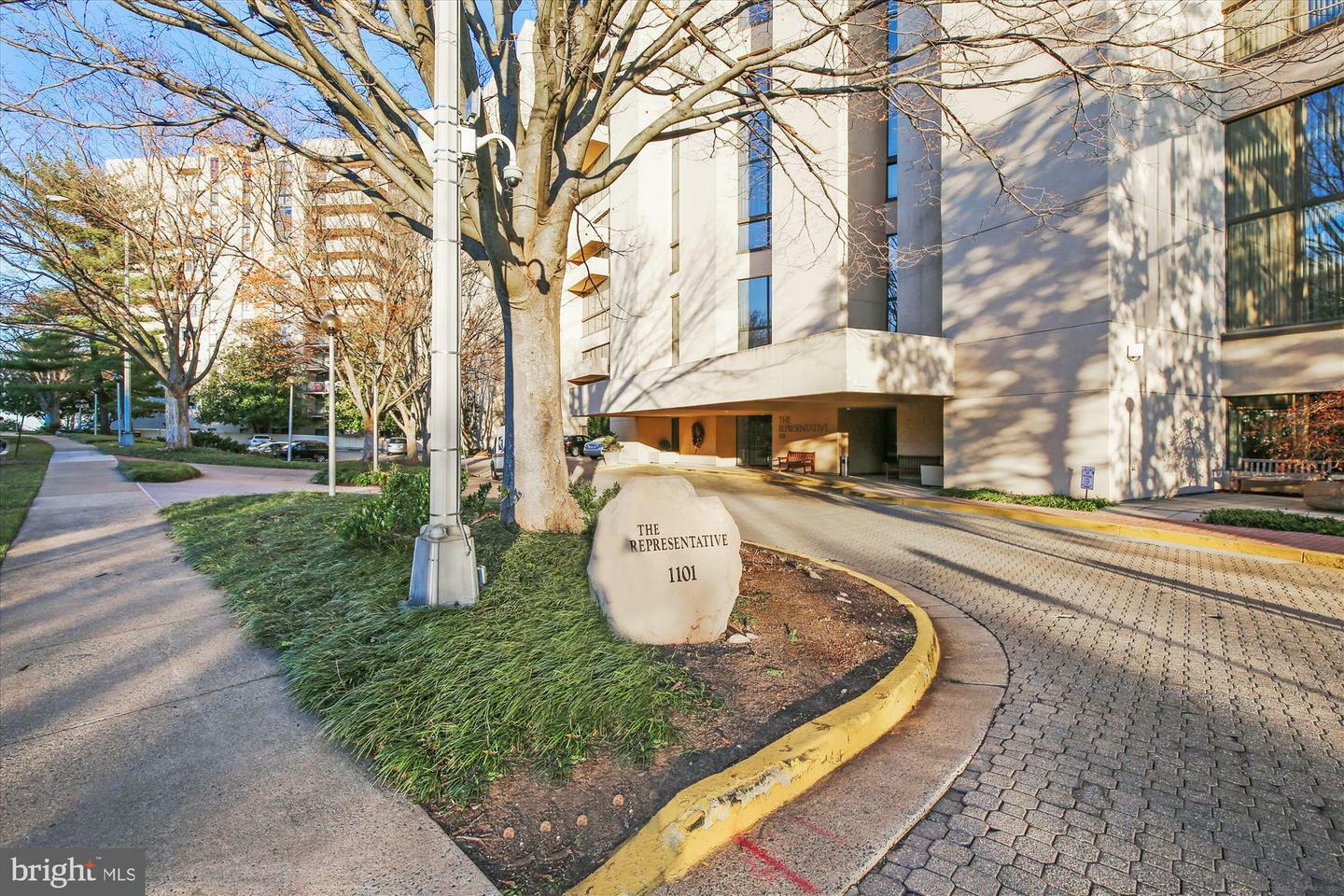 Property Photo: 1101 S Arlington Ridge Road 702 VA 22202