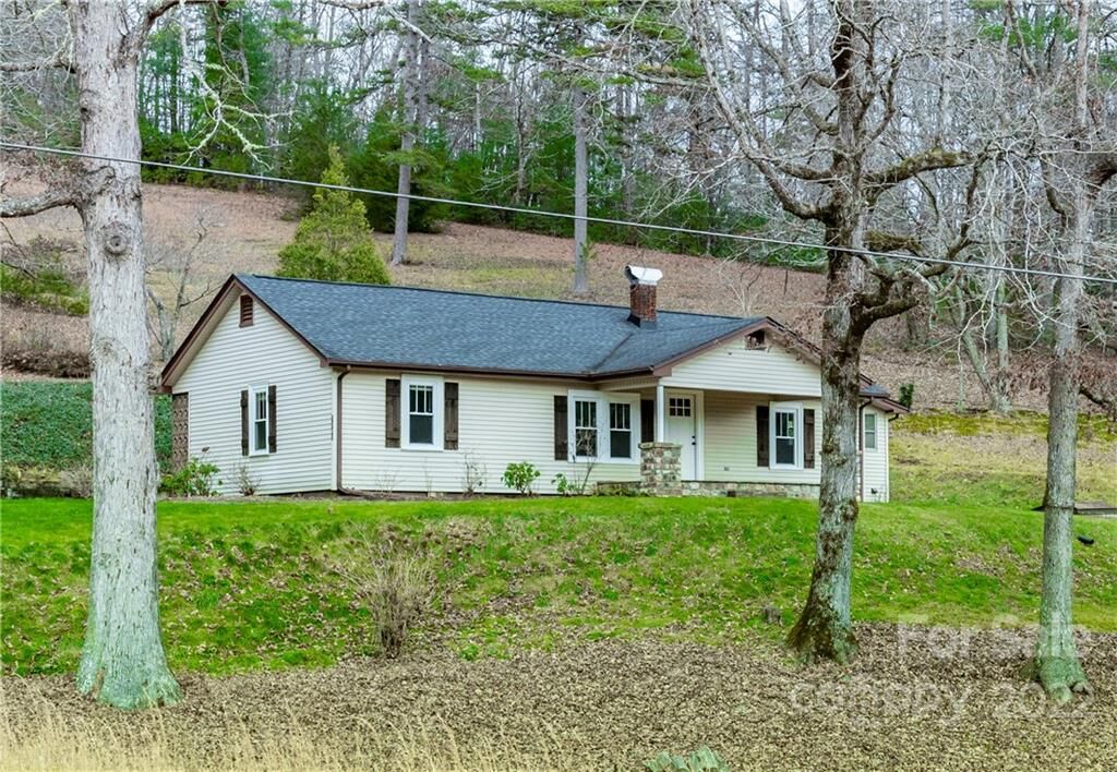 Property Photo: 1383 Probart Street NC 28712