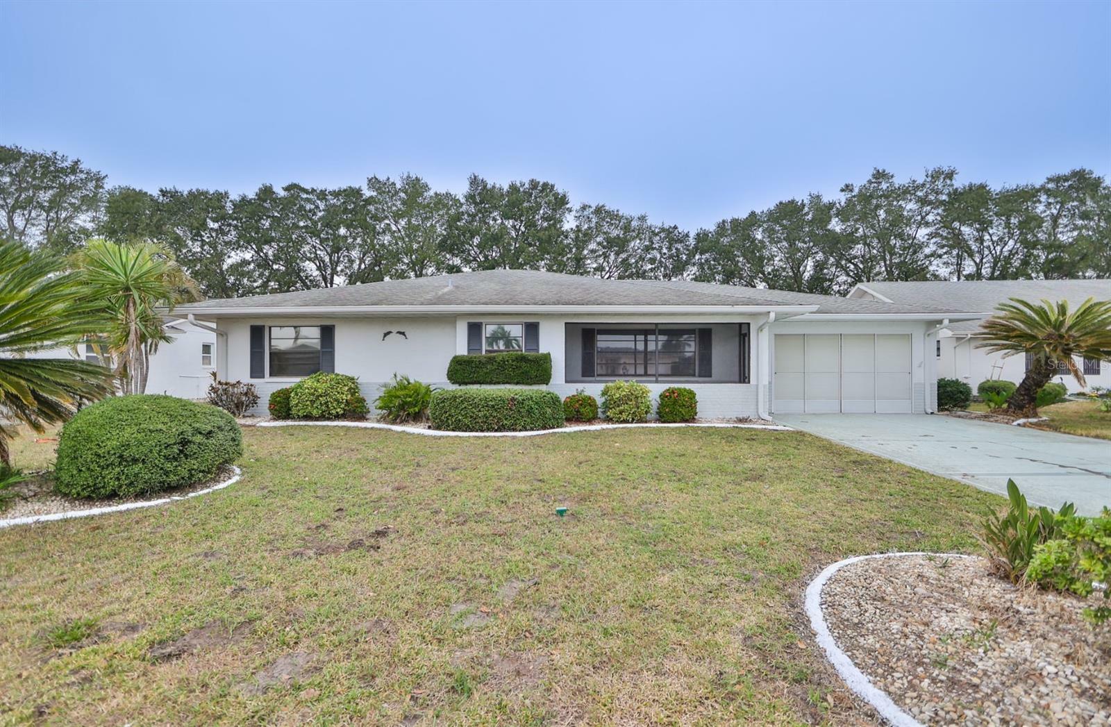 Property Photo:  1613 New Bedford Drive  FL 33573 