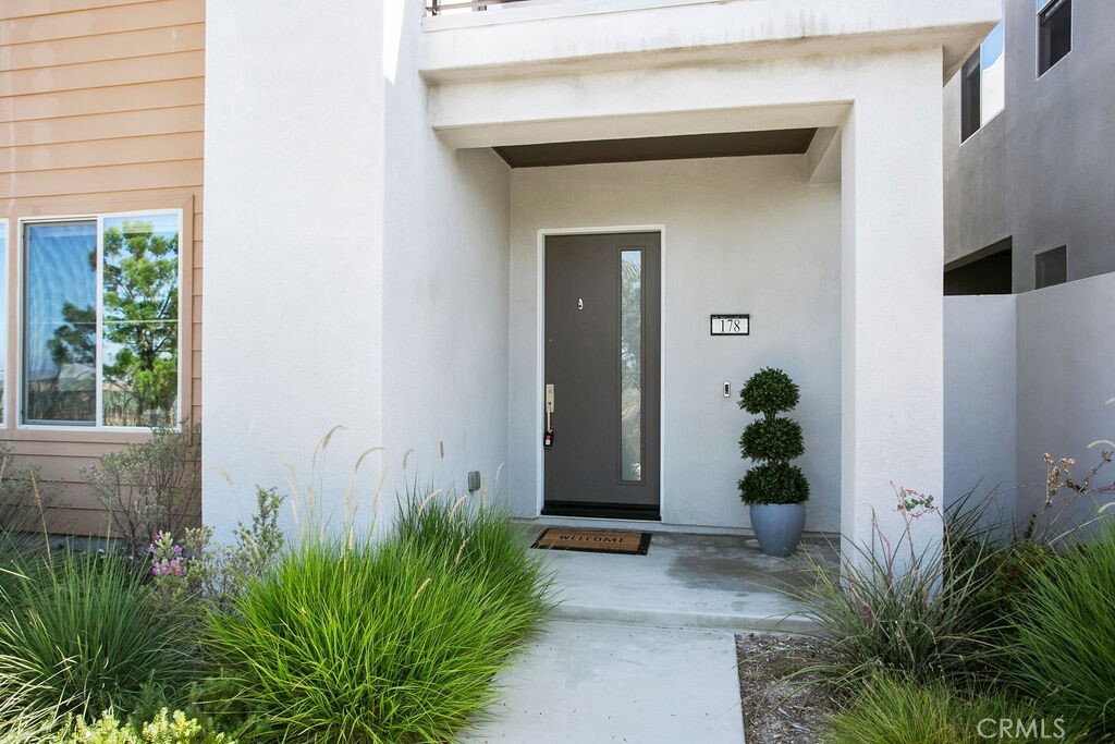 Property Photo: 178 Scale CA 92618
