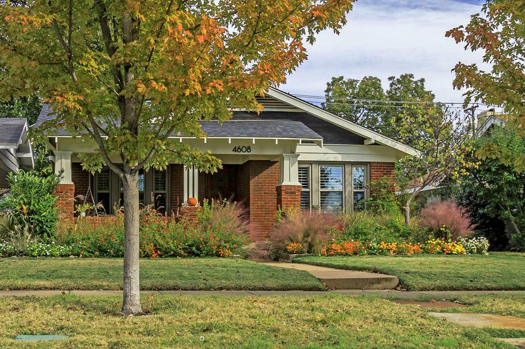 Property Photo: 4608 Birchman Avenue TX 76107