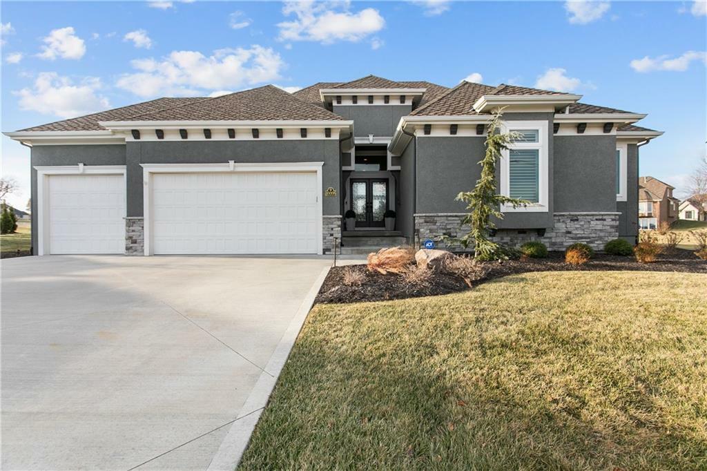 Property Photo:  10008 N Revere Court  MO 64154 