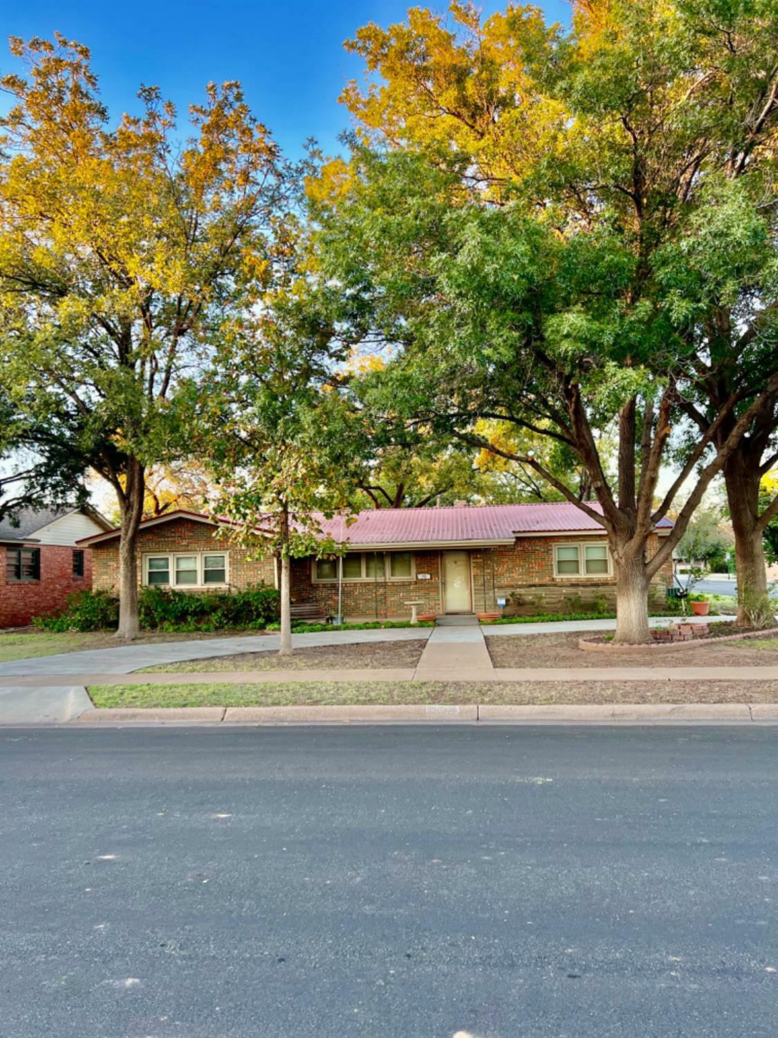 Property Photo: 3102 49th Street TX 79413