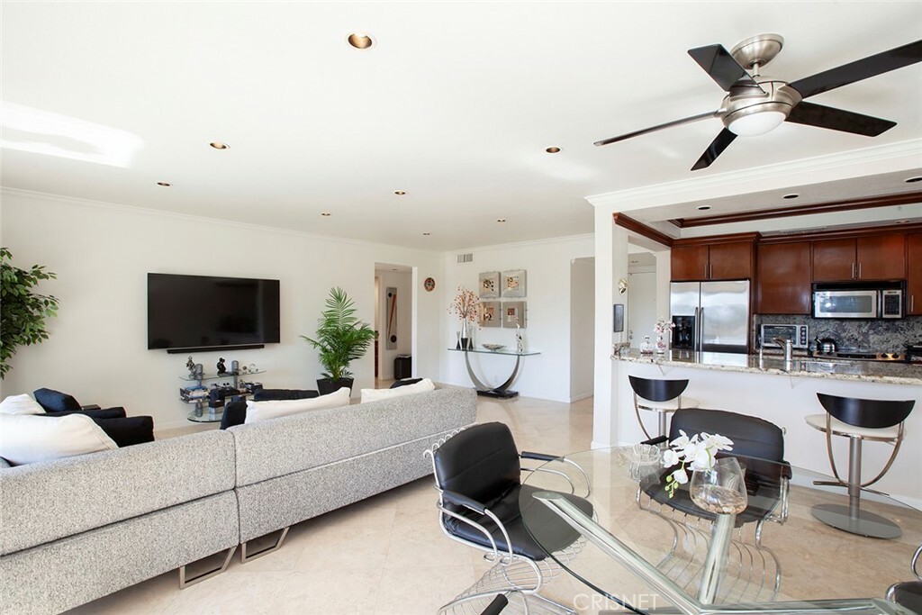 Property Photo: 45680 Club Circle Drive 1 CA 92260