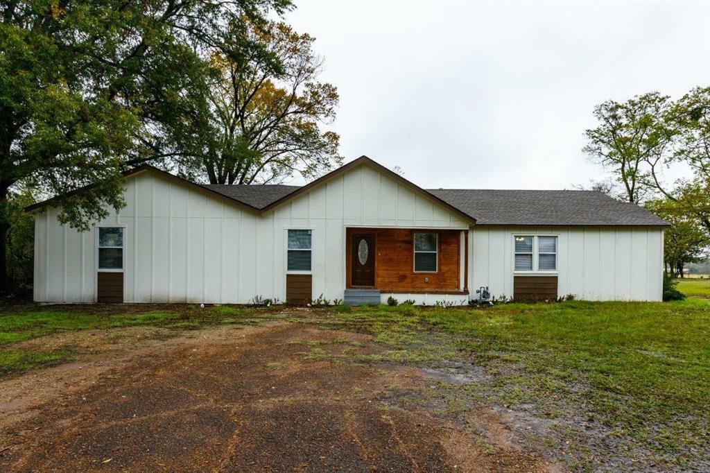 Property Photo:  728 Houston Street  TX 75482 