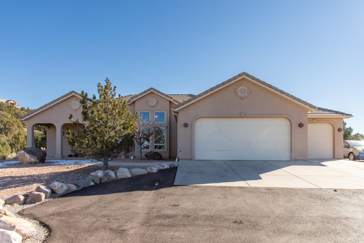 Property Photo:  1231 S Canyon Dr  UT 84720 